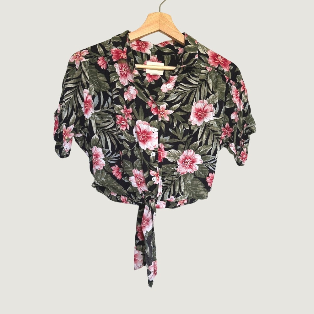 American Eagle Outfitters Floral Summer Tie-Front Crop Top Pink XS Cruise Beach